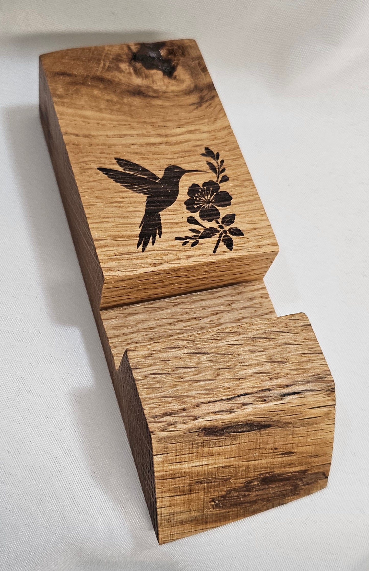 O. Hummingbird phone stand